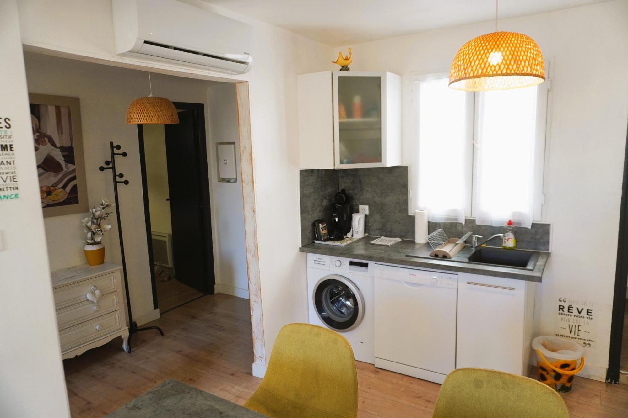 Family' Appart Narbonne Centre-Ville Clim Wi-Fi 2 Chambres Bagian luar foto